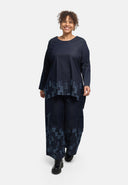 'Nila' tunika – mørk denim, laserskåret print