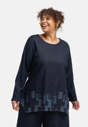 'Nila' tunika – mørk denim, laserskåret print