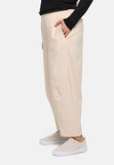 'Livia' Hose – Weite Passform, cleanes Design, & stretch