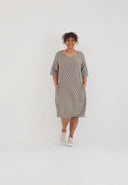 Vestido "Olina" – ligero, estructurado y de suave elasticidad